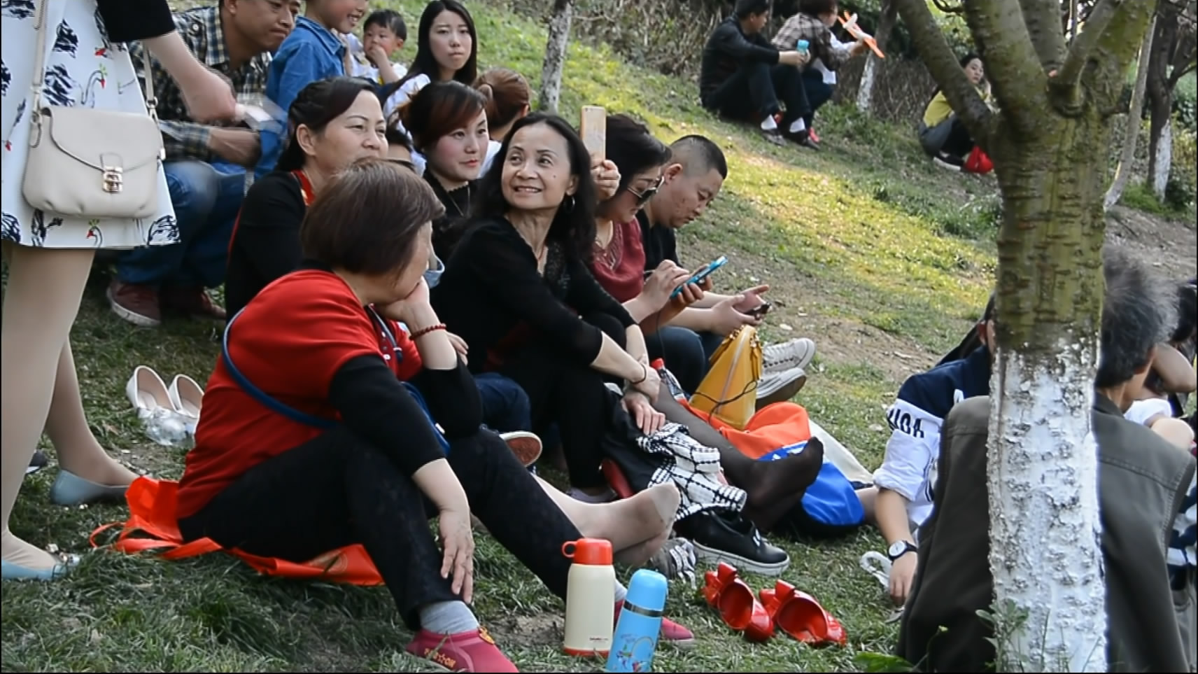 streetsnapnylon[00 01 05][20181203 224149 5]